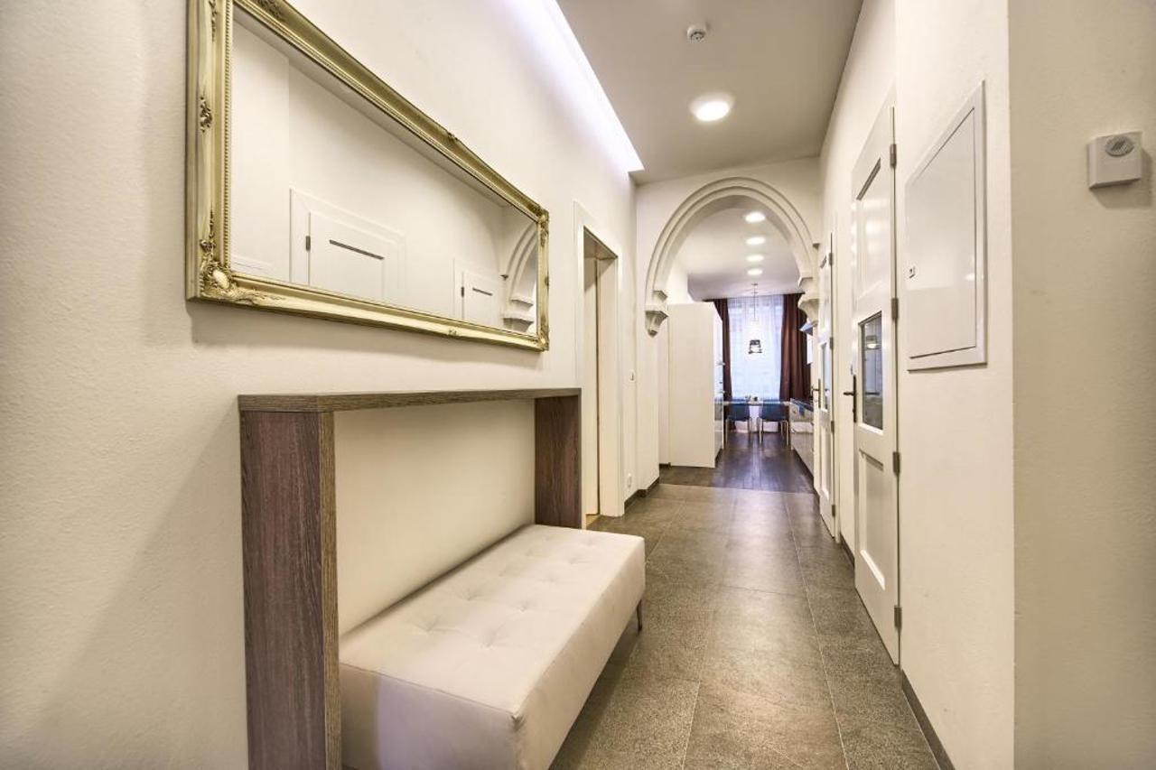 Krizovnicka Apartment Praha Bagian luar foto