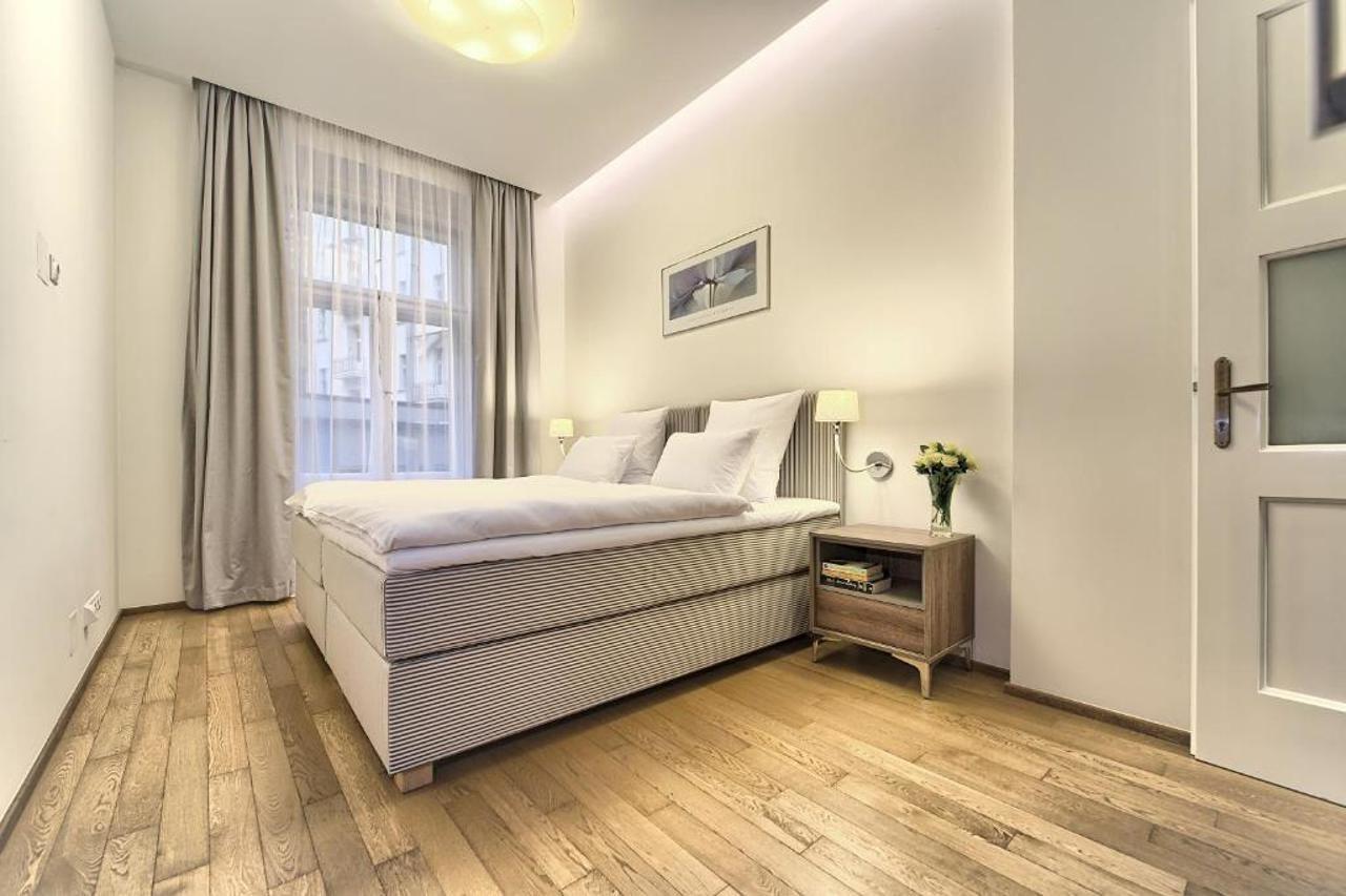 Krizovnicka Apartment Praha Bagian luar foto